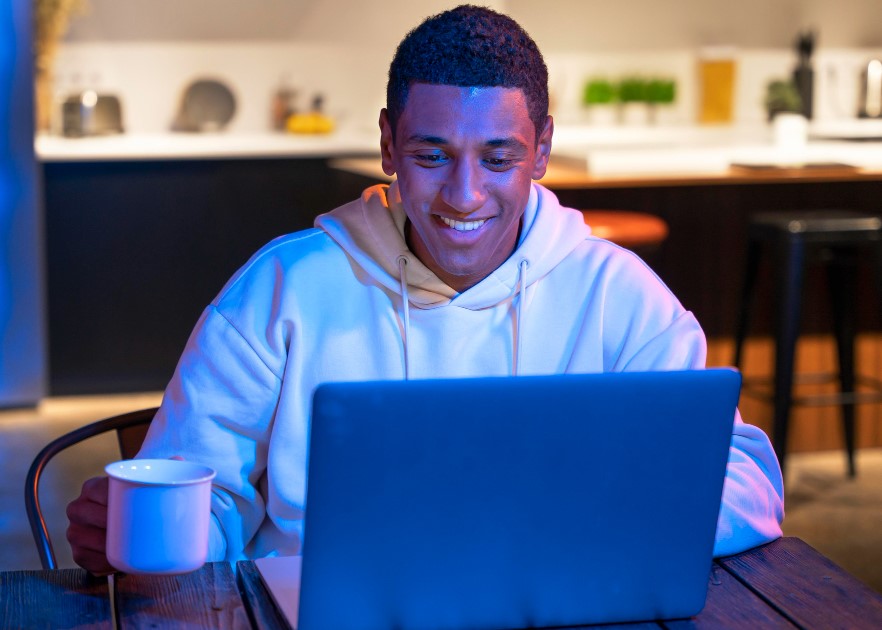 DelonApps – Enterprise IT Upskilling & Workforce Development